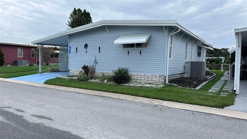 Active With Contract: $1,695 (2 beds, 2 baths, 3480 Square Feet)