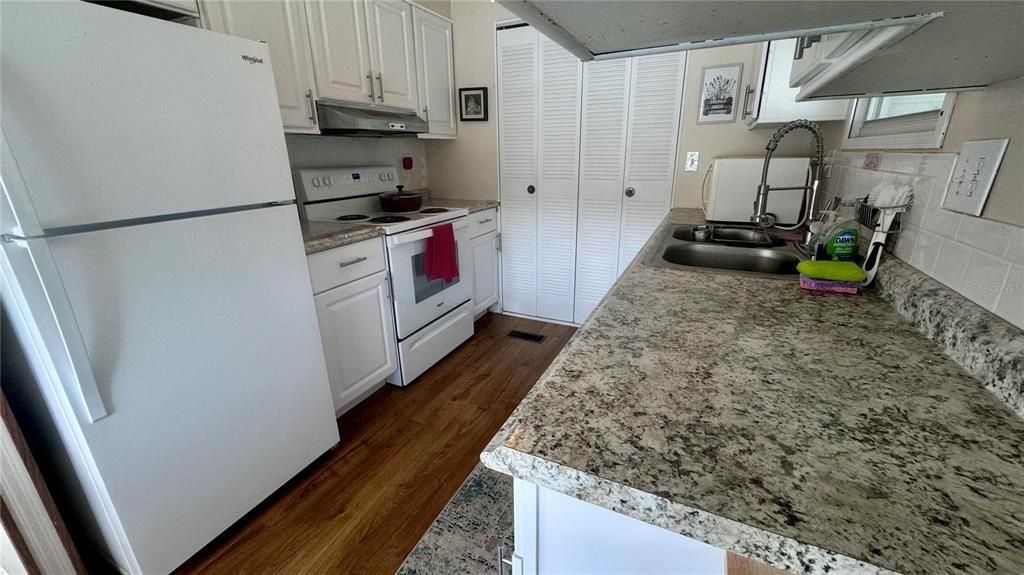 Active With Contract: $1,695 (2 beds, 2 baths, 3480 Square Feet)