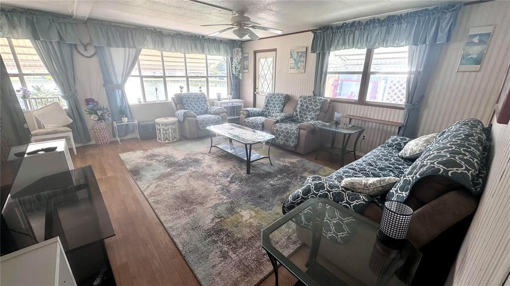 Active With Contract: $1,695 (2 beds, 2 baths, 3480 Square Feet)