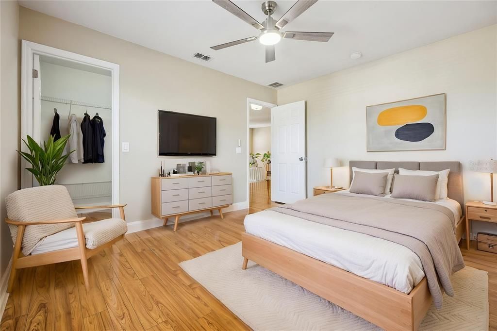 En Venta: $620,000 (5 camas, 3 baños, 2804 Pies cuadrados)
