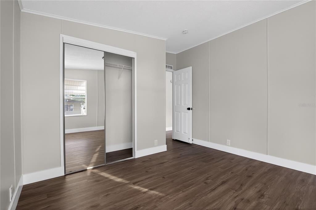 Active With Contract: $204,900 (3 beds, 2 baths, 2080 Square Feet)