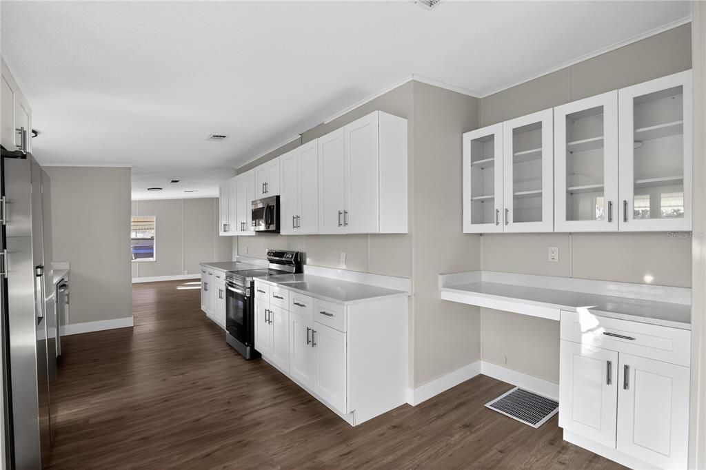 Active With Contract: $204,900 (3 beds, 2 baths, 2080 Square Feet)