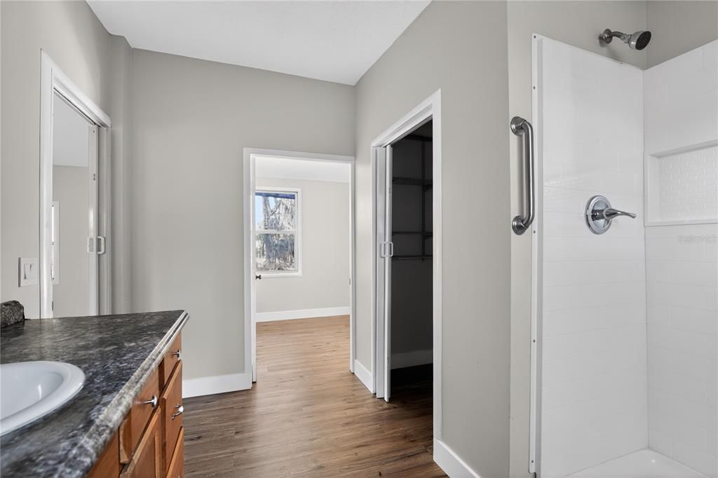 Active With Contract: $204,900 (3 beds, 2 baths, 2080 Square Feet)