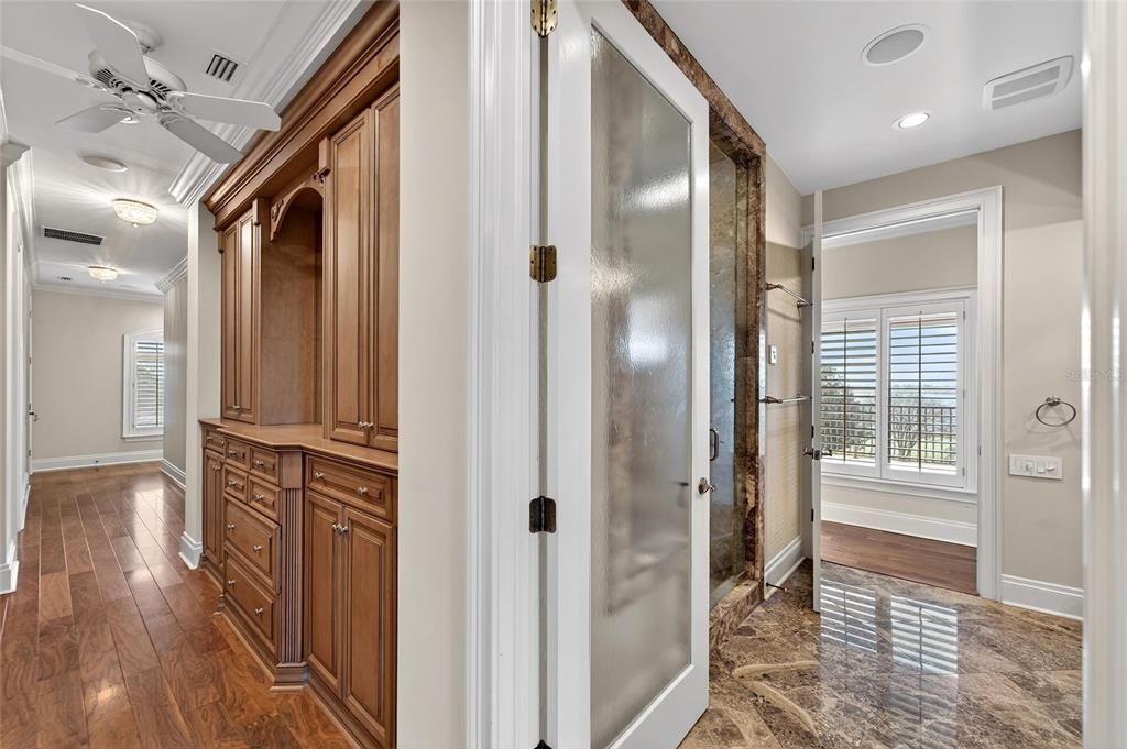 For Sale: $3,900,000 (7 beds, 8 baths, 9222 Square Feet)