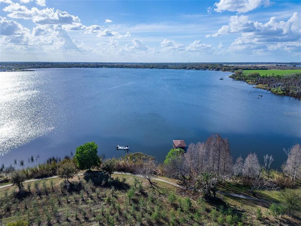 For Sale: $3,900,000 (7 beds, 8 baths, 9222 Square Feet)