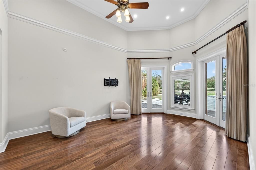 For Sale: $3,900,000 (7 beds, 8 baths, 9222 Square Feet)