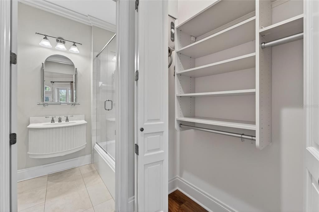 For Sale: $3,900,000 (7 beds, 8 baths, 9222 Square Feet)