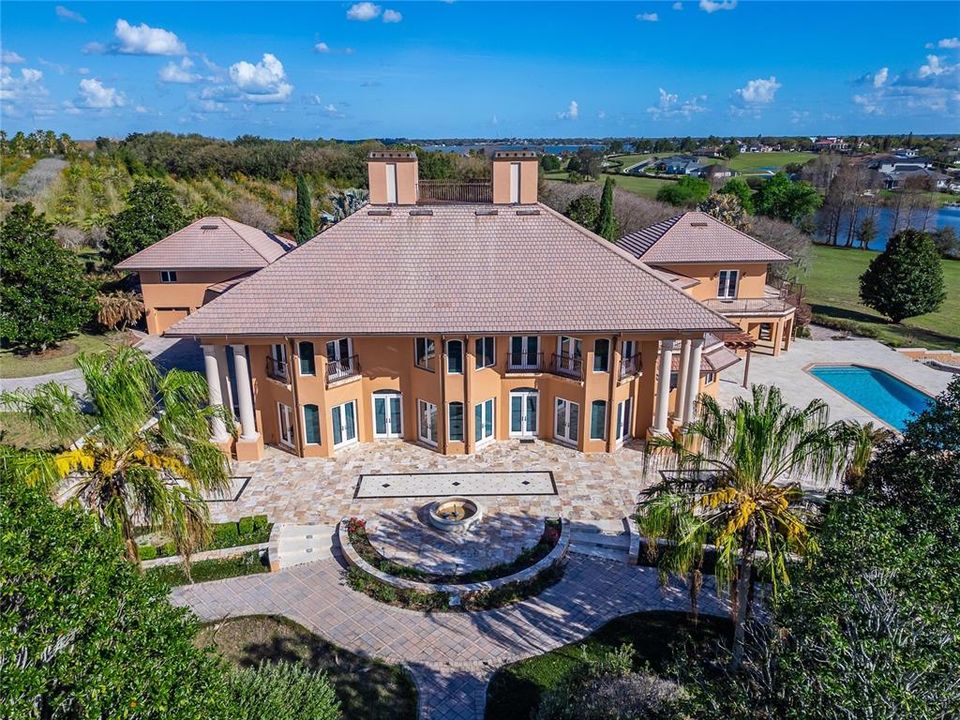 For Sale: $3,900,000 (7 beds, 8 baths, 9222 Square Feet)