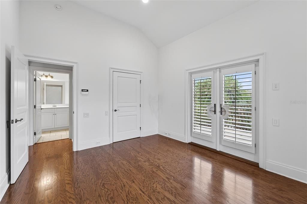 For Sale: $3,900,000 (7 beds, 8 baths, 9222 Square Feet)