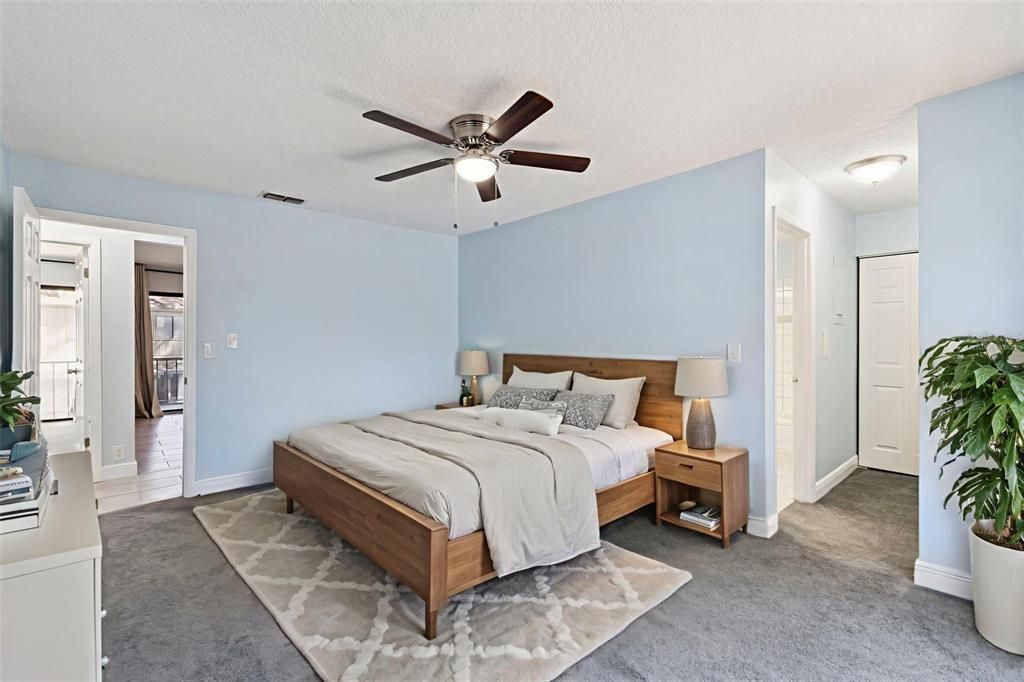 Active With Contract: $180,000 (3 beds, 2 baths, 1187 Square Feet)