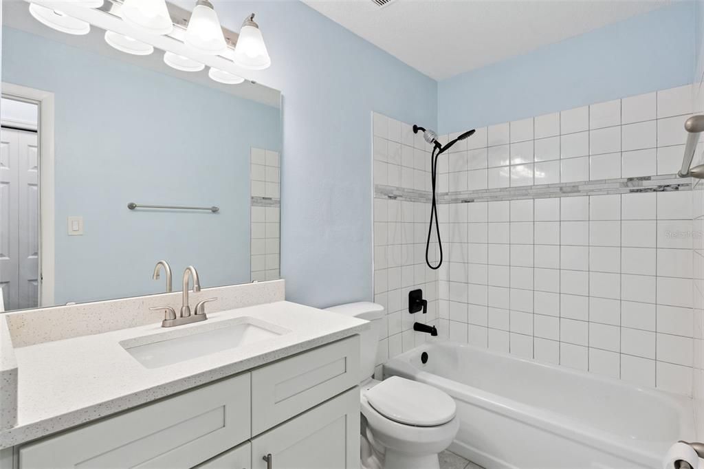 Active With Contract: $180,000 (3 beds, 2 baths, 1187 Square Feet)