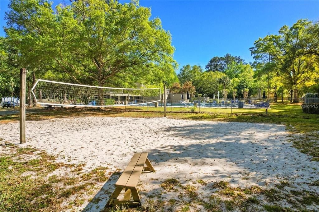 Active With Contract: $180,000 (3 beds, 2 baths, 1187 Square Feet)