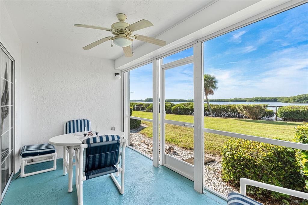 En Venta: $317,000 (2 camas, 2 baños, 1308 Pies cuadrados)