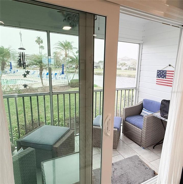 Active With Contract: $316,000 (2 beds, 2 baths, 1096 Square Feet)