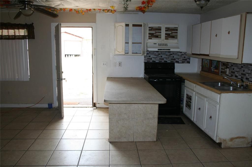 For Sale: $399,900 (0 beds, 0 baths, 4844 Square Feet)