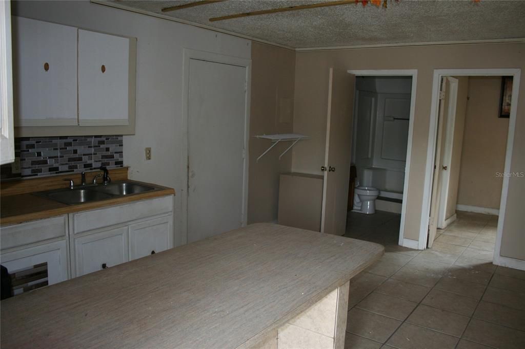 For Sale: $399,900 (0 beds, 0 baths, 4844 Square Feet)