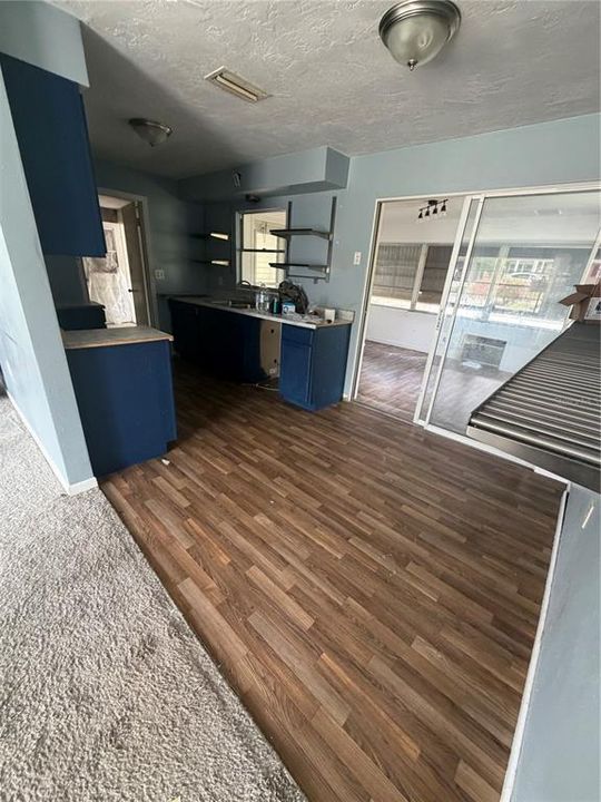 Activo con contrato: $163,000 (2 camas, 1 baños, 932 Pies cuadrados)