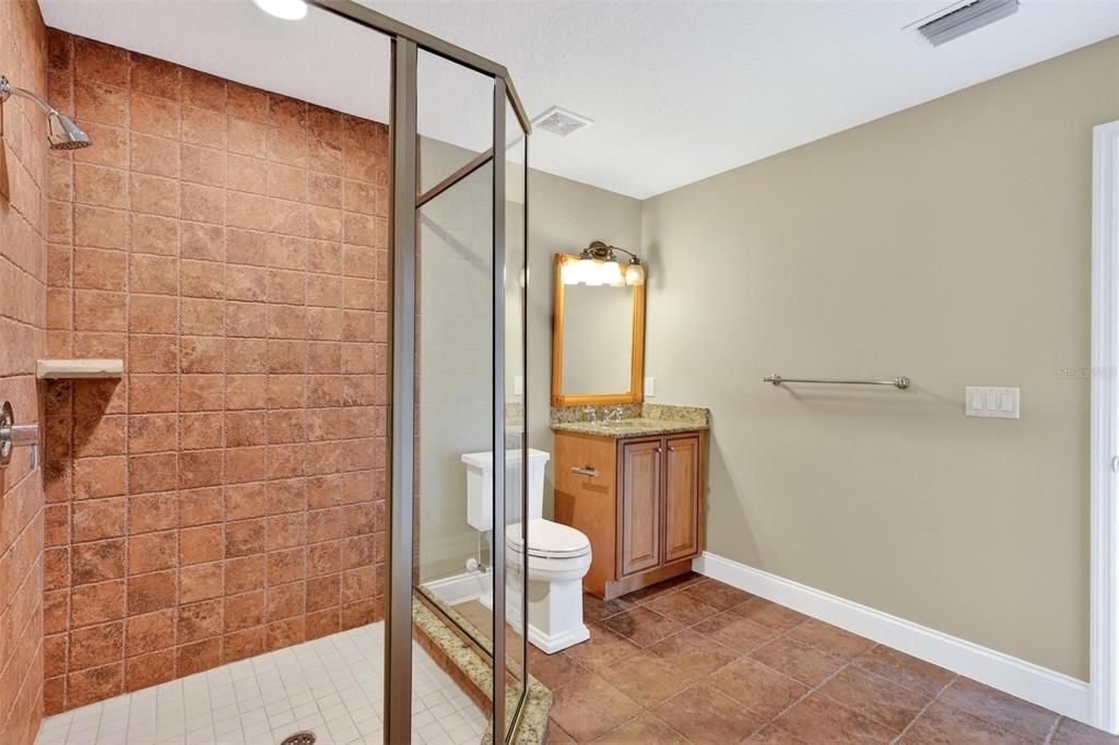 For Sale: $1,050,000 (5 beds, 4 baths, 4279 Square Feet)