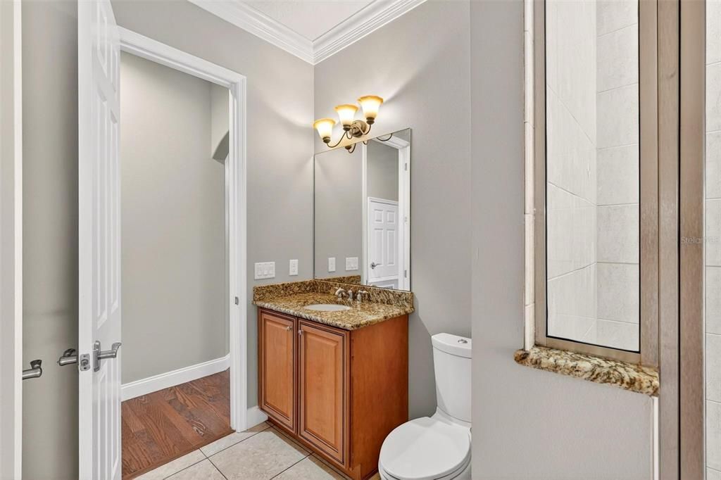 For Sale: $1,050,000 (5 beds, 4 baths, 4279 Square Feet)