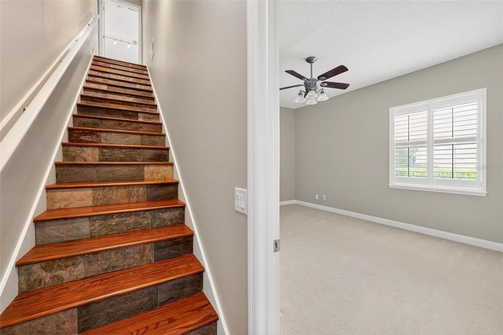For Sale: $1,050,000 (5 beds, 4 baths, 4279 Square Feet)