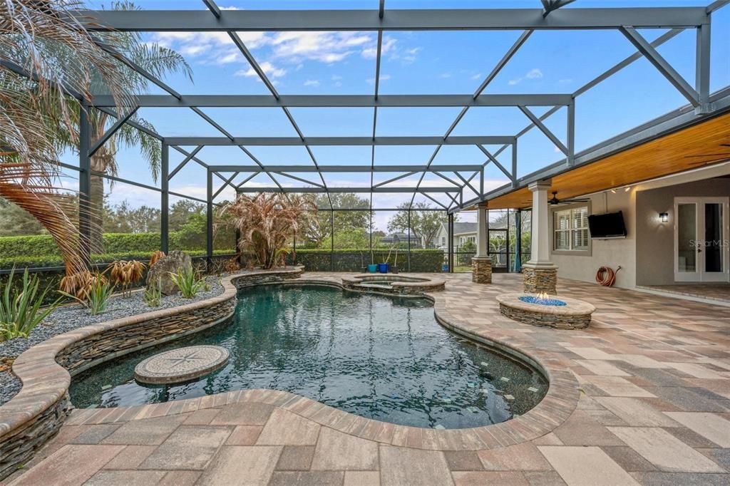 For Sale: $1,050,000 (5 beds, 4 baths, 4279 Square Feet)