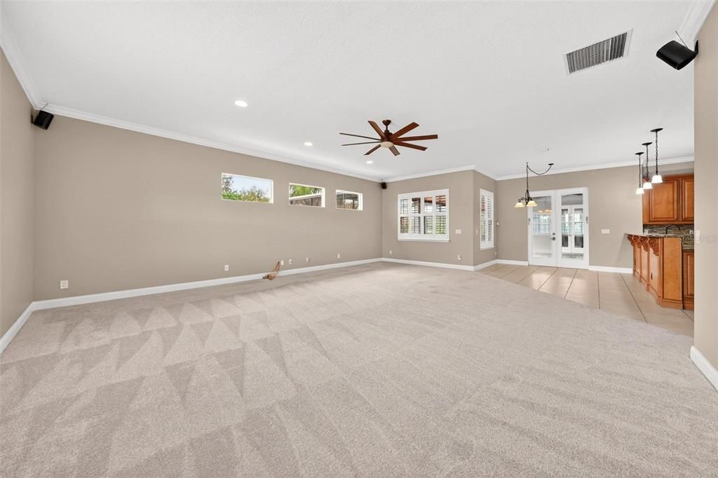 For Sale: $1,050,000 (5 beds, 4 baths, 4279 Square Feet)