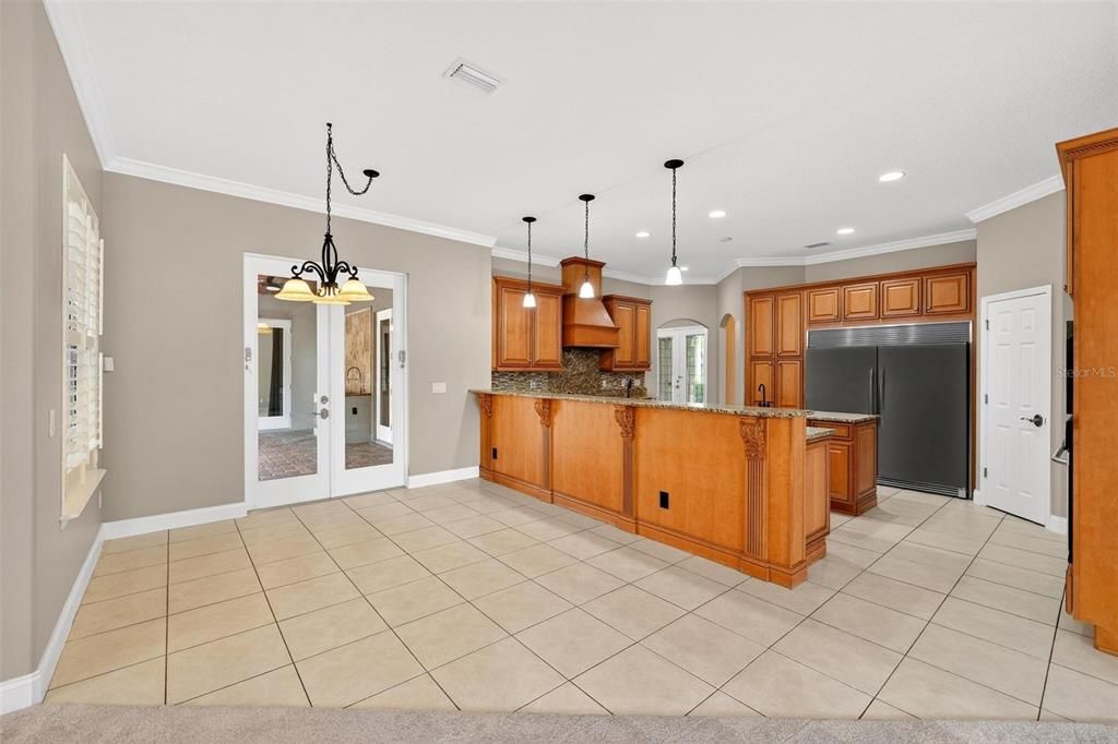 For Sale: $1,050,000 (5 beds, 4 baths, 4279 Square Feet)