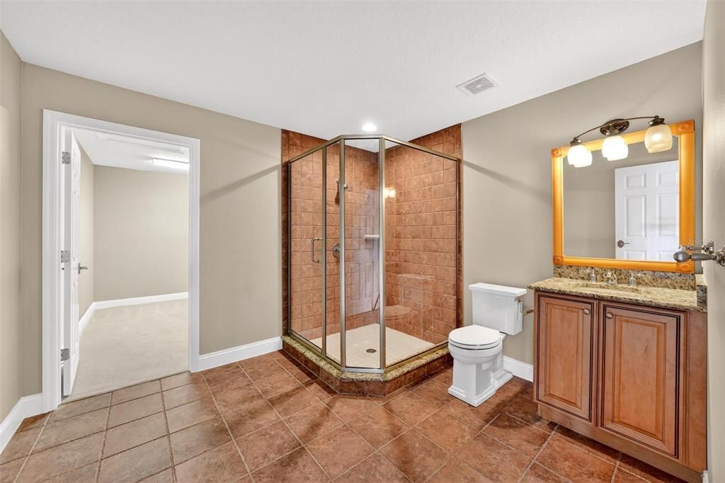 For Sale: $1,050,000 (5 beds, 4 baths, 4279 Square Feet)
