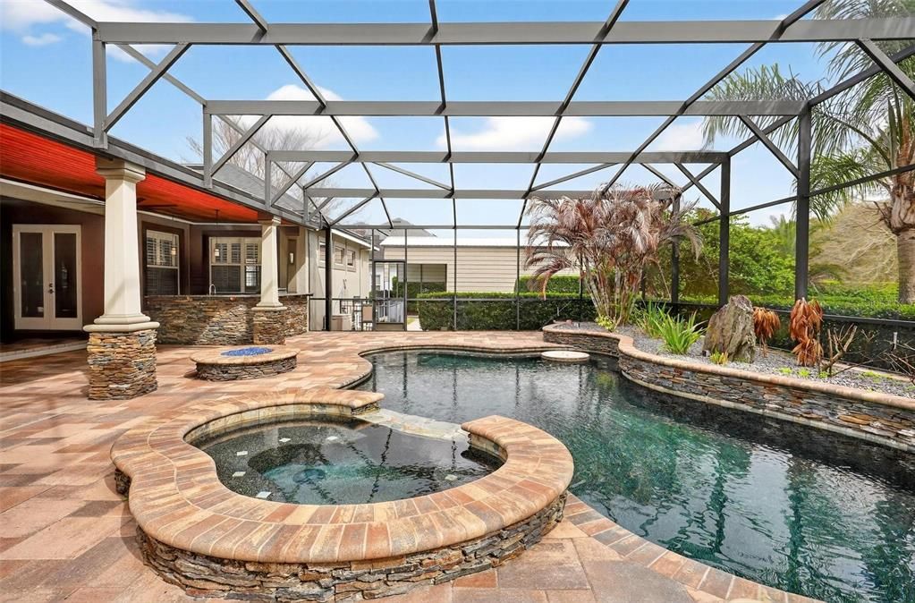 For Sale: $1,050,000 (5 beds, 4 baths, 4279 Square Feet)