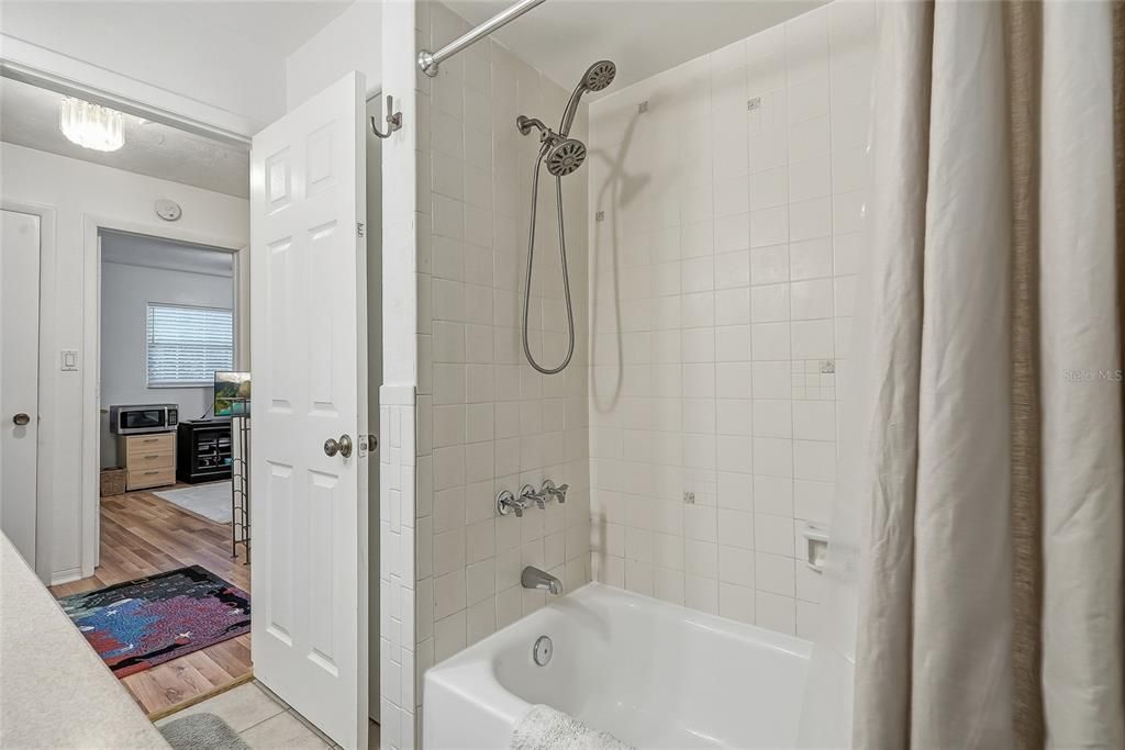 For Sale: $559,000 (3 beds, 2 baths, 2033 Square Feet)