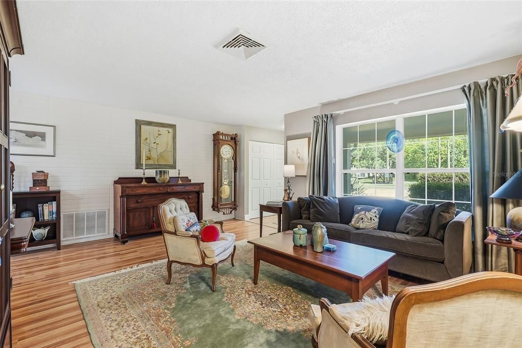 For Sale: $559,000 (3 beds, 2 baths, 2033 Square Feet)