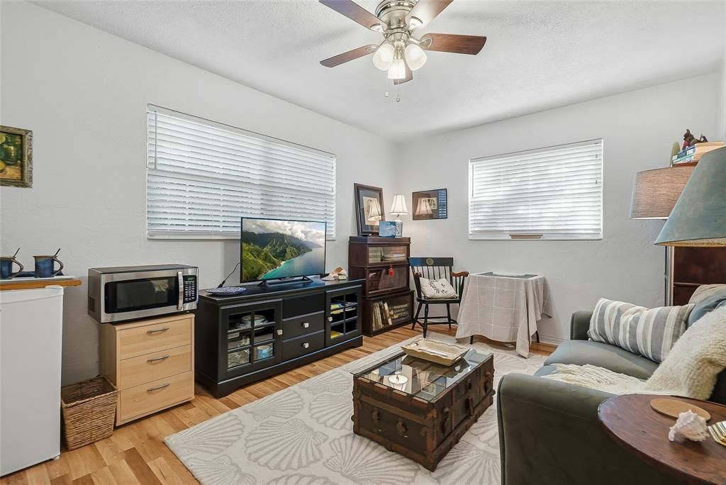 For Sale: $559,000 (3 beds, 2 baths, 2033 Square Feet)