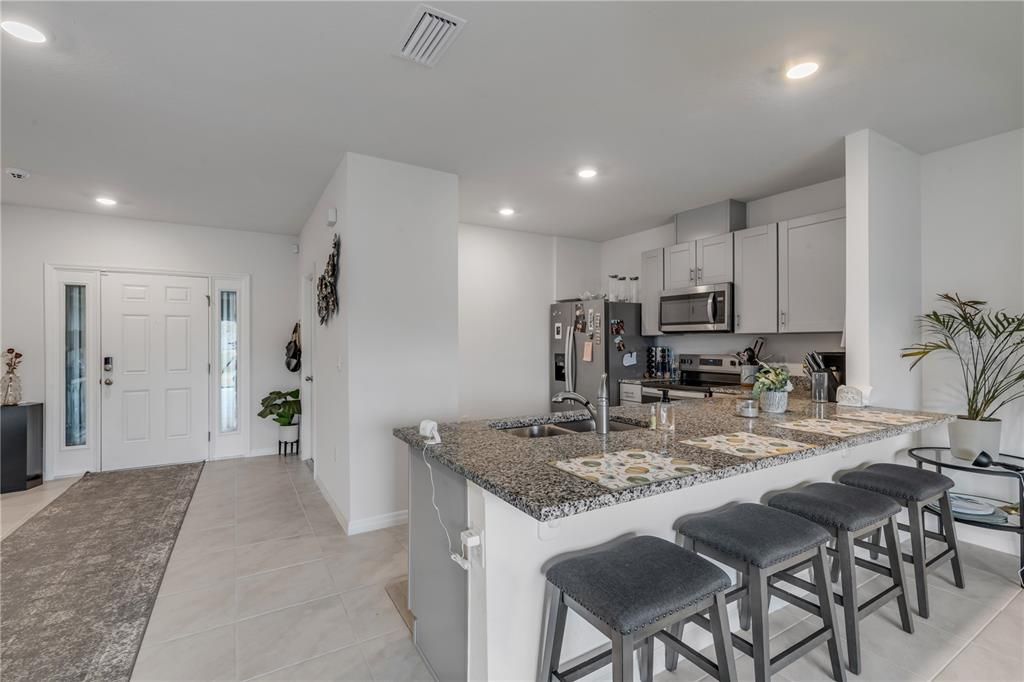 В аренду: $2,150 (3 спален, 2 ванн, 1680 Квадратных фут)