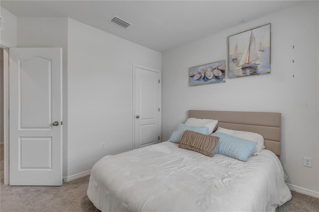 В аренду: $2,150 (3 спален, 2 ванн, 1680 Квадратных фут)