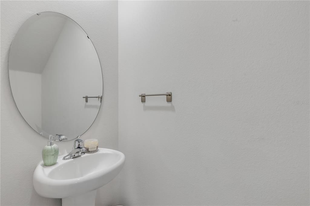 В аренду: $2,150 (3 спален, 2 ванн, 1680 Квадратных фут)