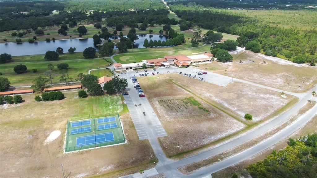 En Venta: $14,900 (0.50 acres)