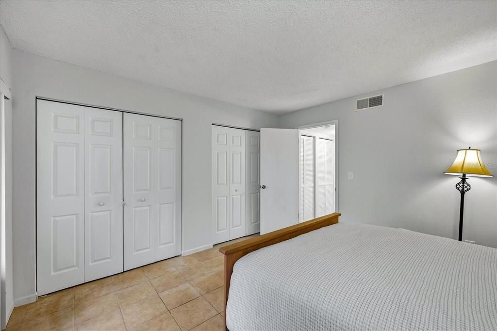For Sale: $95,000 (1 beds, 1 baths, 580 Square Feet)
