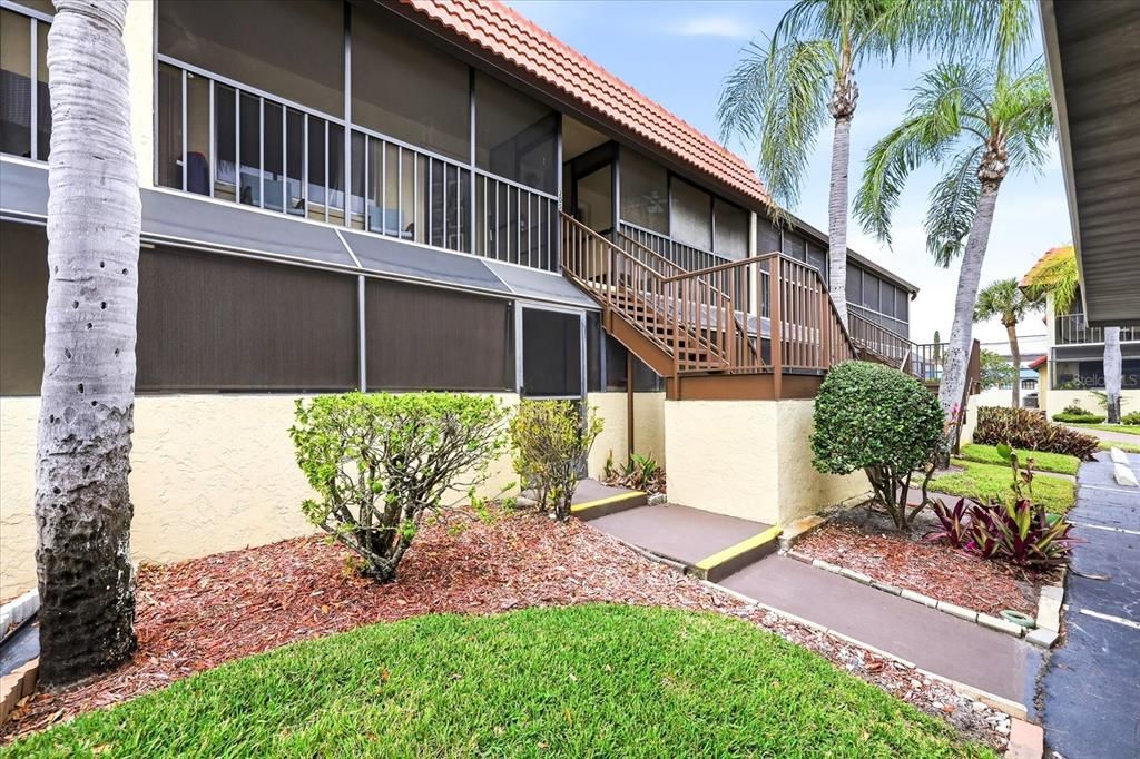 For Sale: $95,000 (1 beds, 1 baths, 580 Square Feet)