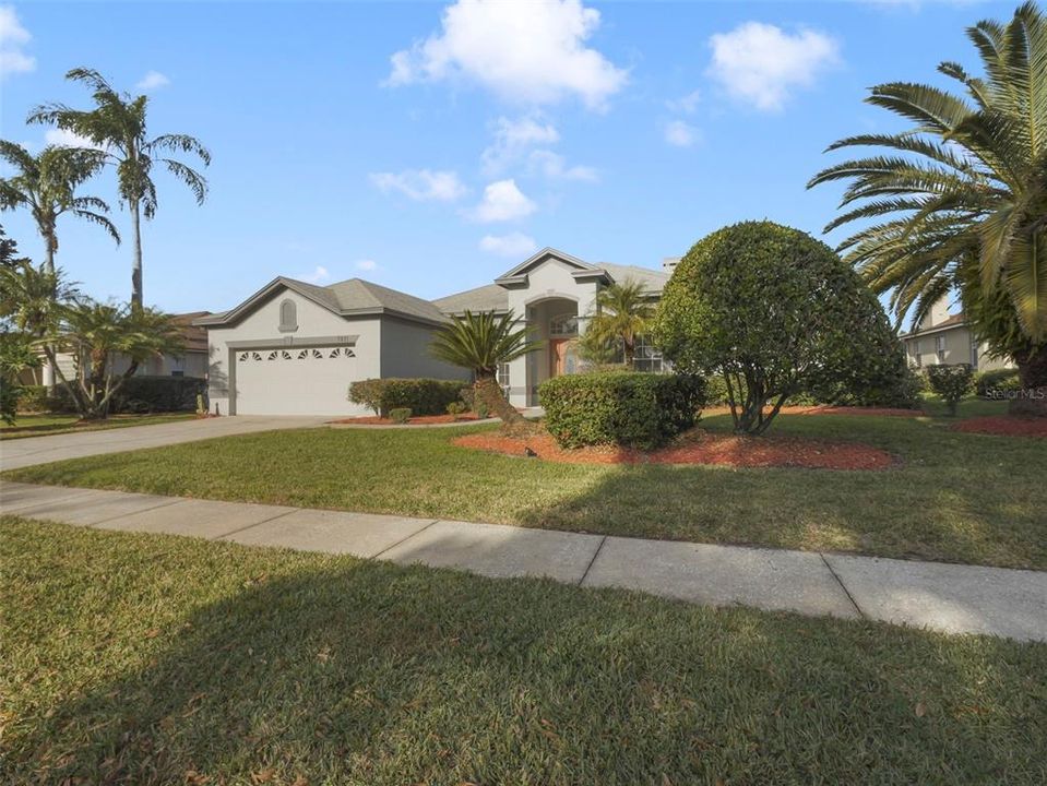 Active With Contract: $3,400 (4 beds, 2 baths, 2662 Square Feet)