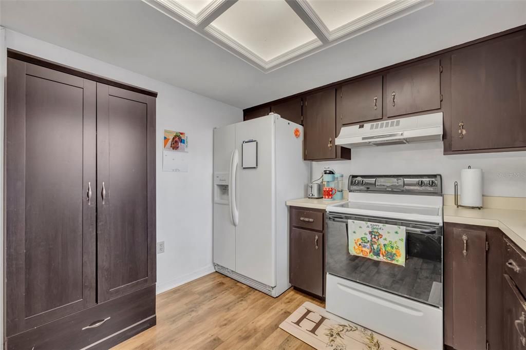 Activo con contrato: $249,900 (2 camas, 2 baños, 1079 Pies cuadrados)