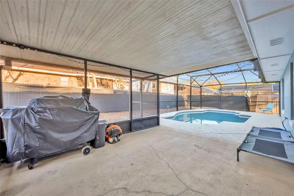 Activo con contrato: $249,900 (2 camas, 2 baños, 1079 Pies cuadrados)