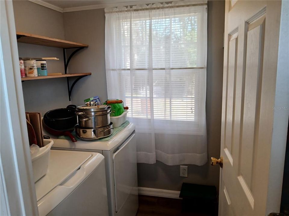 На продажу: $120,000 (2 спален, 2 ванн, 720 Квадратных фут)