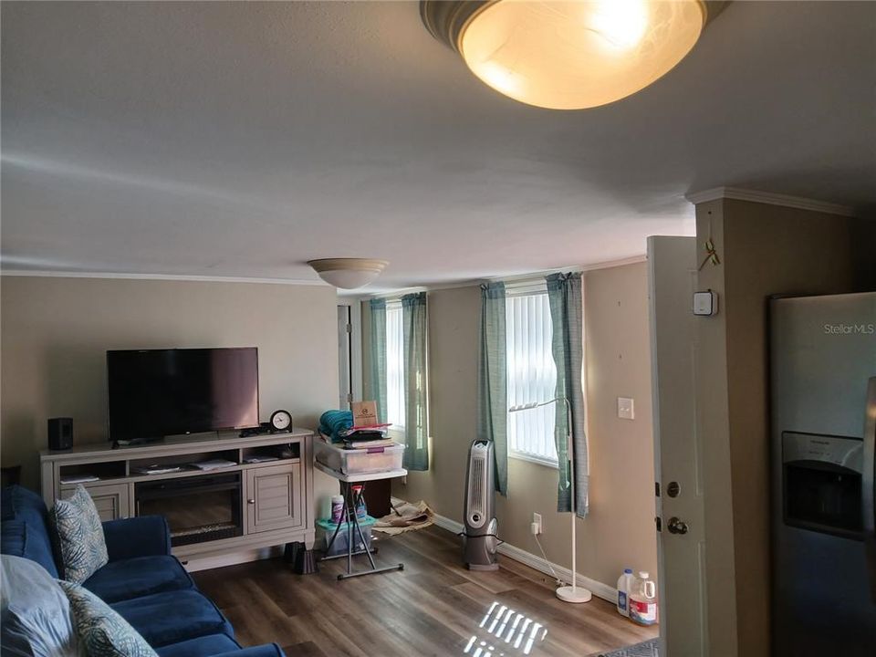 На продажу: $120,000 (2 спален, 2 ванн, 720 Квадратных фут)