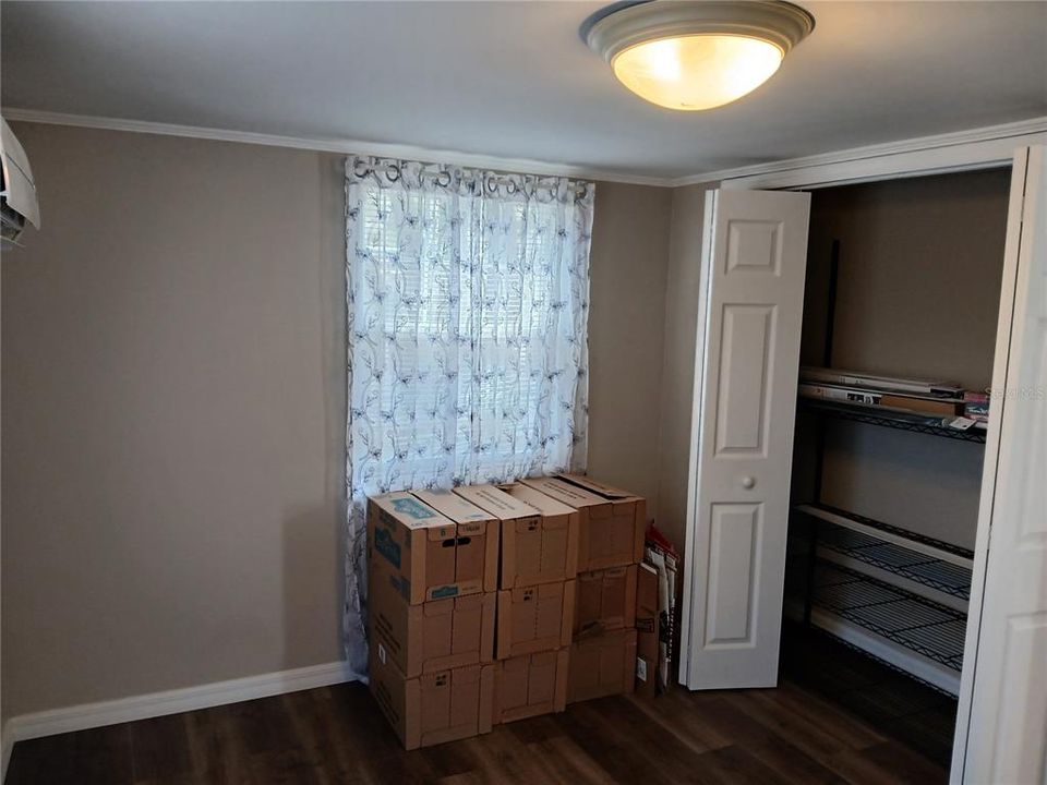 На продажу: $120,000 (2 спален, 2 ванн, 720 Квадратных фут)