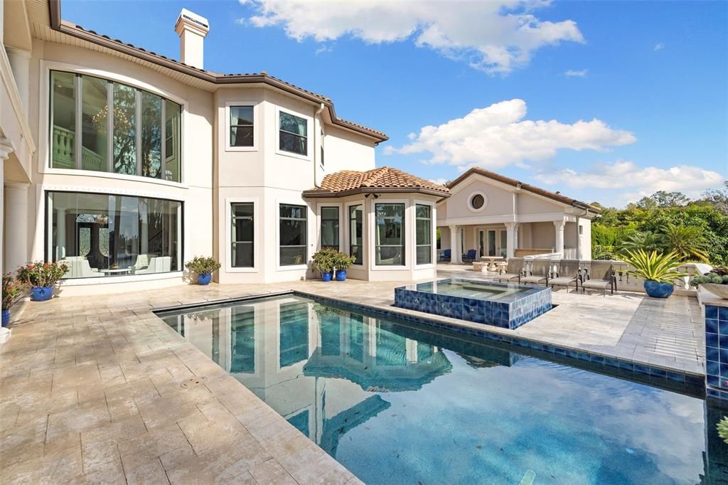 На продажу: $5,999,999 (6 спален, 7 ванн, 10545 Квадратных фут)