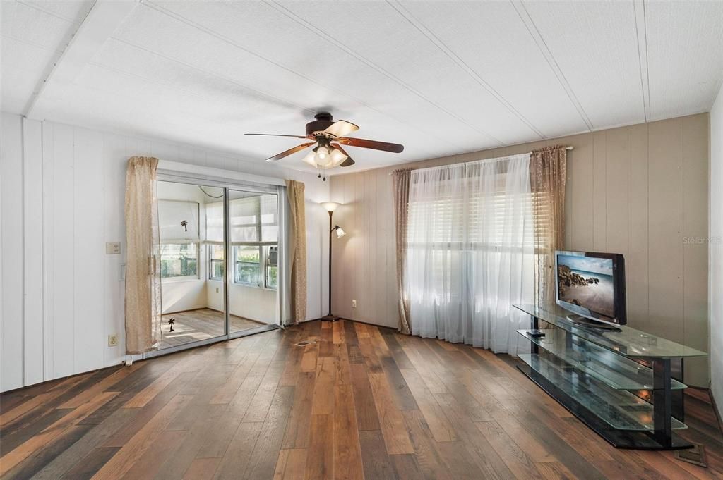 En Venta: $139,900 (3 camas, 2 baños, 1168 Pies cuadrados)
