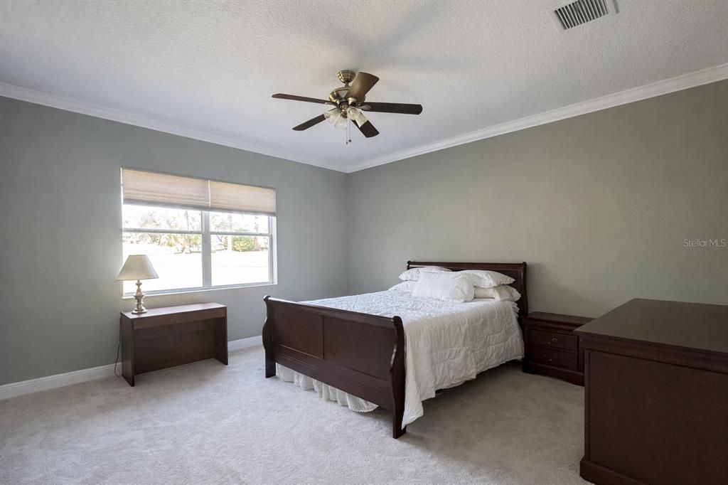 Active With Contract: $619,000 (4 beds, 2 baths, 2954 Square Feet)