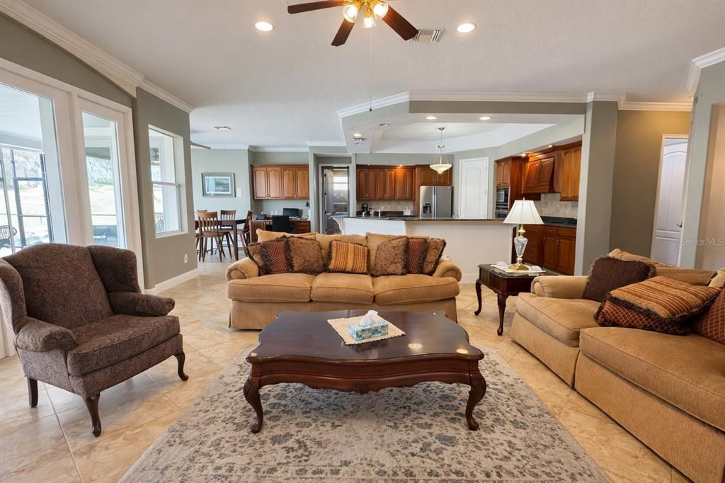 Active With Contract: $619,000 (4 beds, 2 baths, 2954 Square Feet)