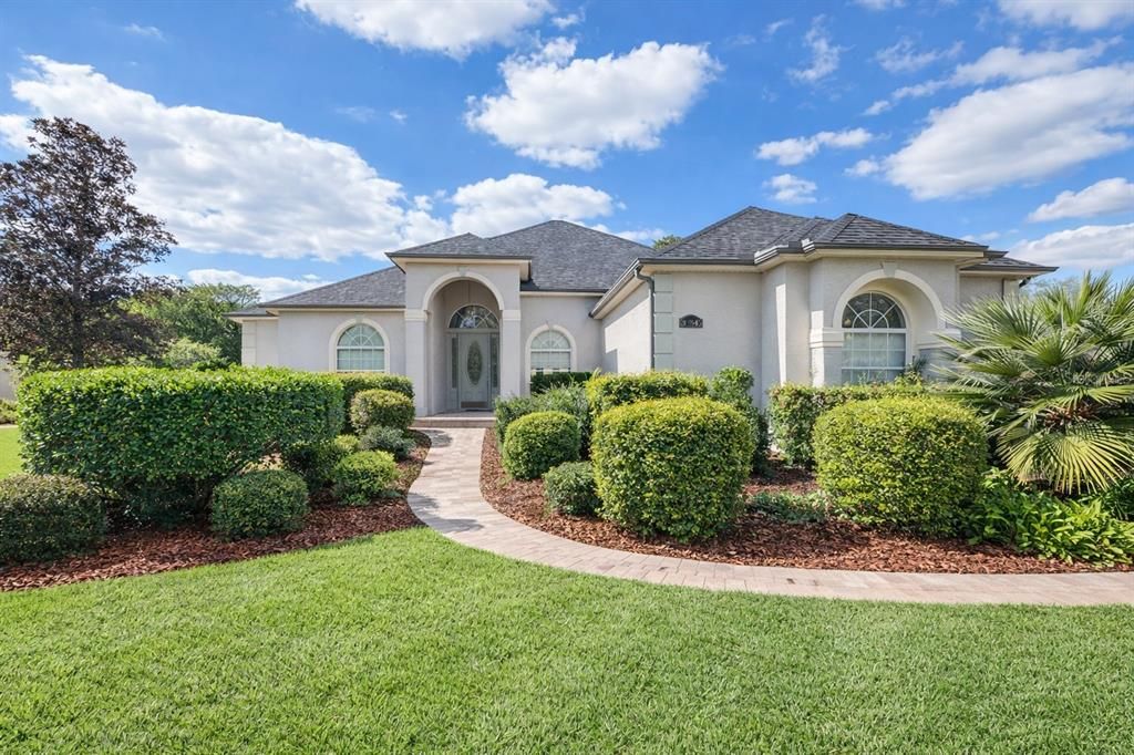 Active With Contract: $619,000 (4 beds, 2 baths, 2954 Square Feet)