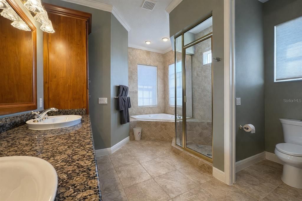 Active With Contract: $619,000 (4 beds, 2 baths, 2954 Square Feet)